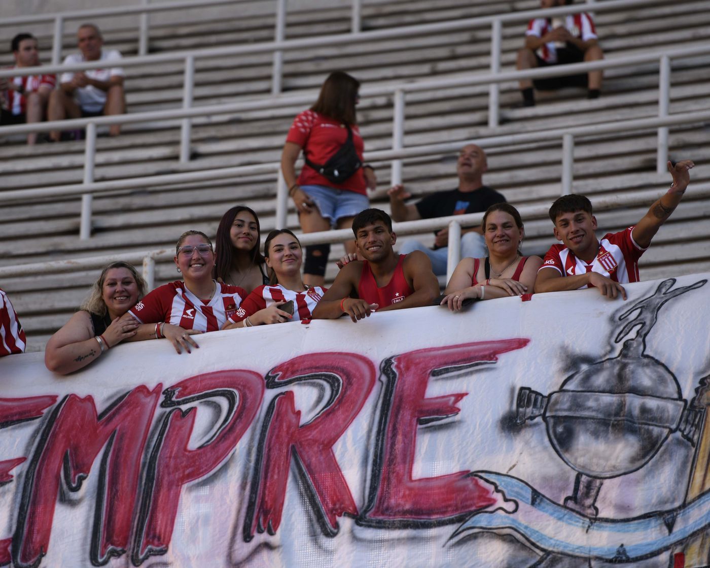 Estudiantes Racing Santiago del Estero hinchas 10