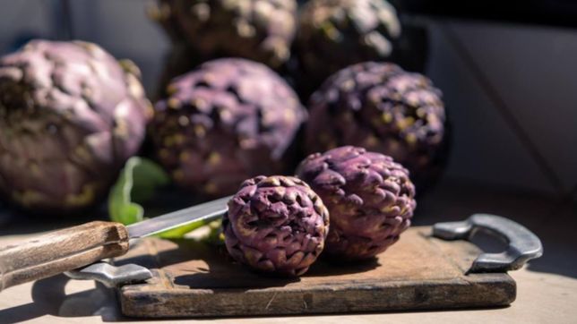 desde croquetas hasta paella y chocolate: todos los platos en la fiesta del alcaucil