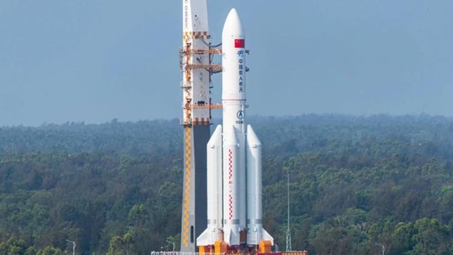 vivo: la trayectoria del cohete chino fuera de control que podria caer en el pais