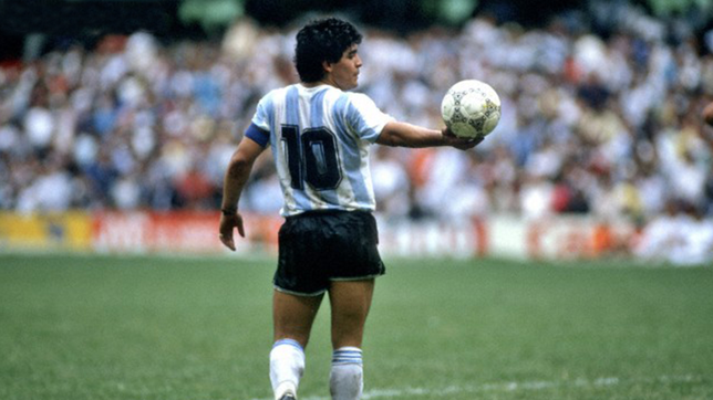 subastaran camisetas y objetos unicos de diego maradona