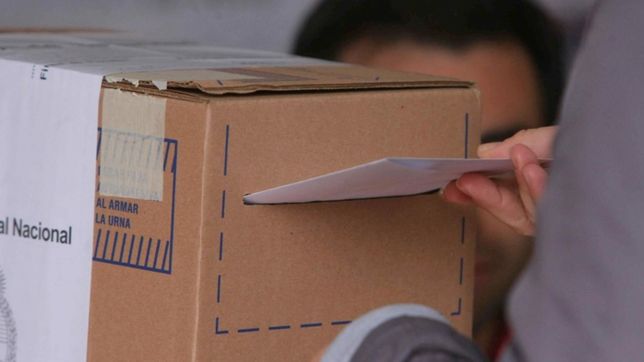 el gobierno nacional busca retrasar un mes las paso y las elecciones legislativas