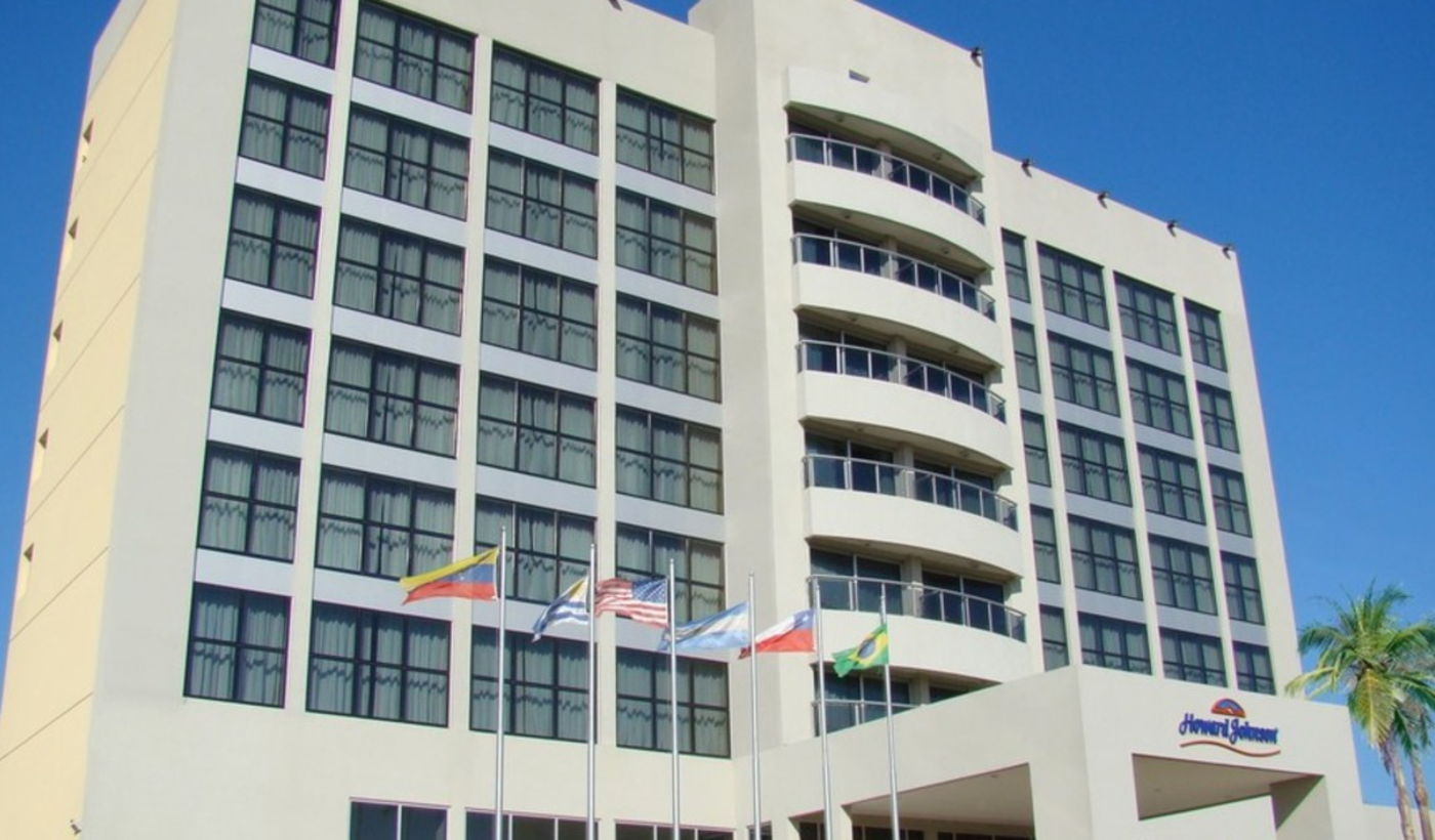 Hotel Howard Johnson de Ramallo. Hotel Howard Johnson de Ramallo.