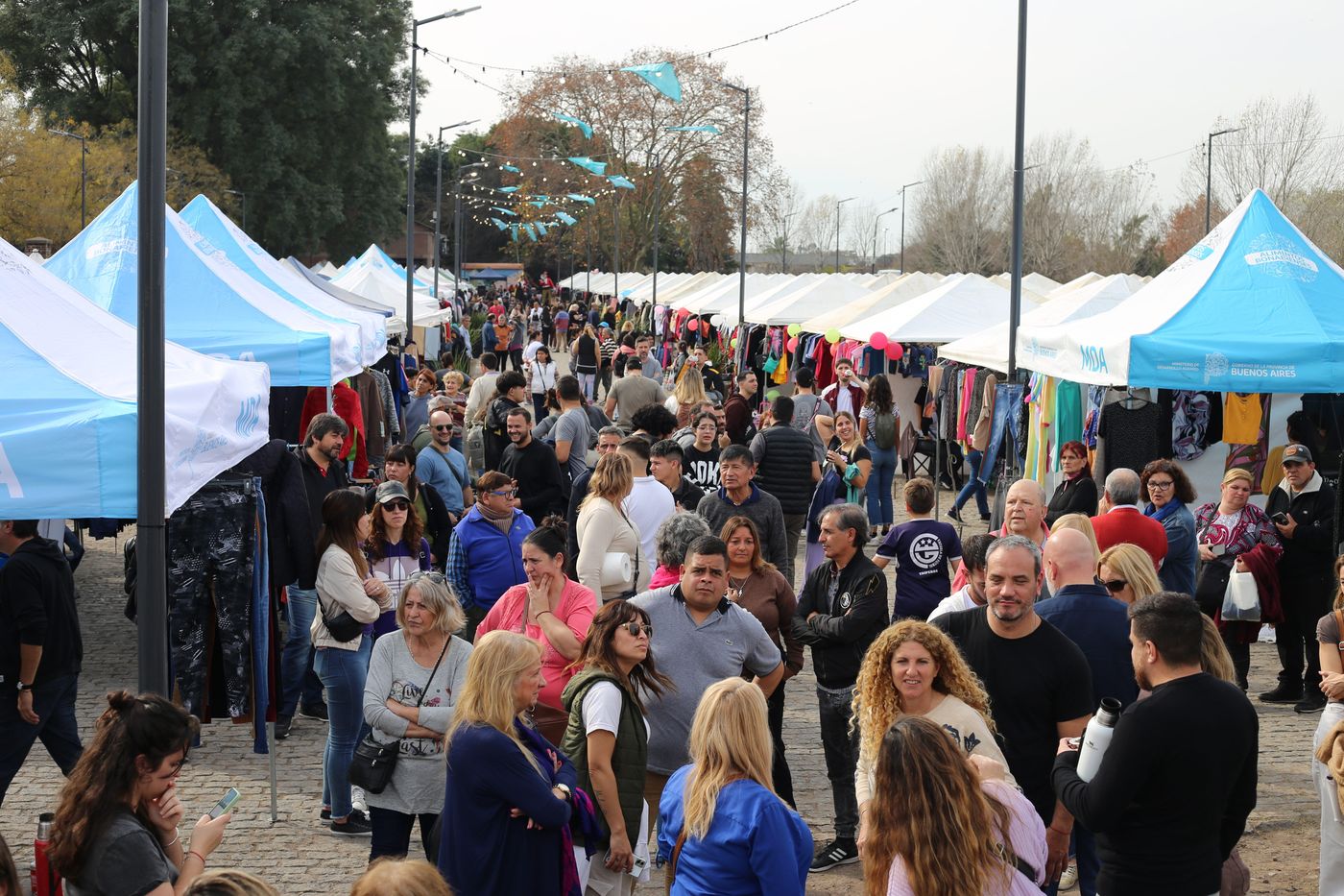 Paseo de compras Meridiano V (2).jpg