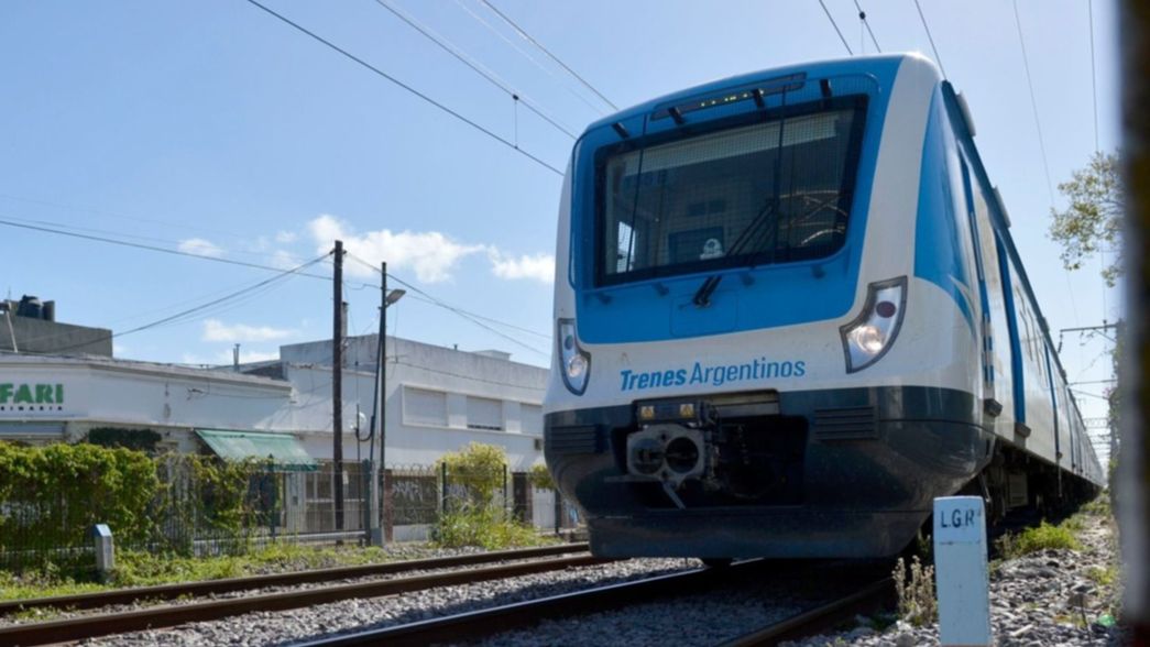 Una formación del tren Roca atropelló a una mujer y hay servicio limitado
