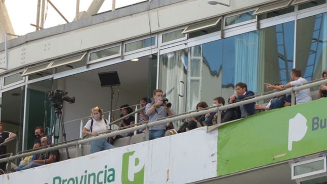 kicillof estuvo en la plata por los torneos bonaerenses y destaco el plan de vacunacion