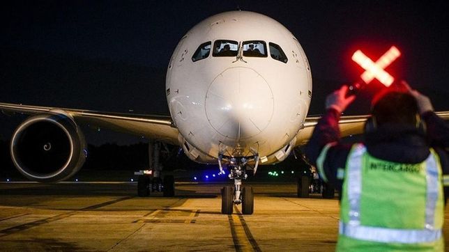 llegaron mas vacunas contra el covid y argentina ya recibio mas de 20 millones de dosis