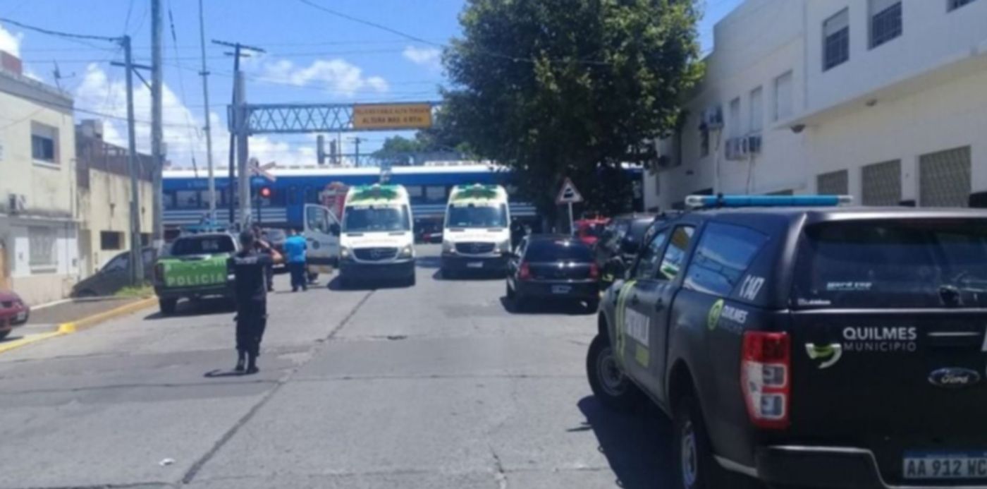 1578070116198.jpg?width=853&height=427&scaleX=1&scaleY=1&x=7&rotate=0&ow=862&oh=646&y=90&&cw=1920&ch=950