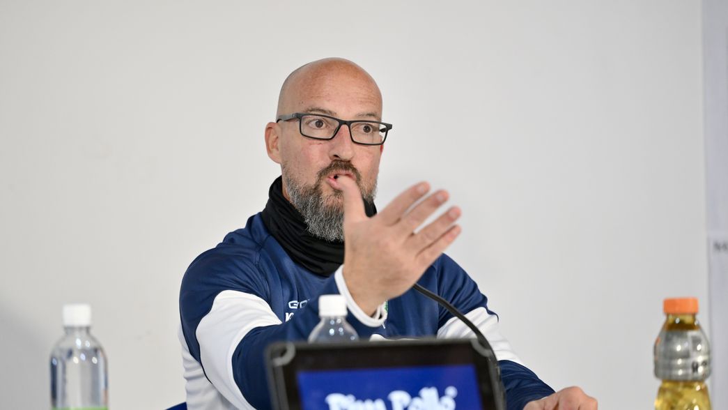 El nuevo DT de Gimnasia contó cómo será la búsqueda del club en el mercado de pases