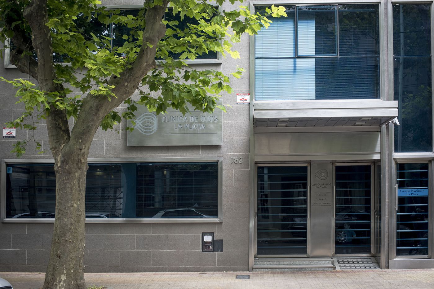 clinica de los ojos la plata