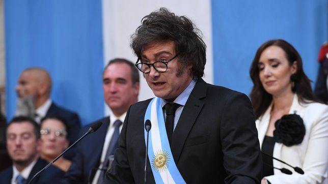 todas las fotos de javier milei en la apertura de sesiones ordinarias en el congreso