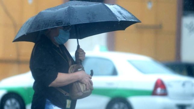 sigue vigente el alerta por fuertes tormentas en la plata