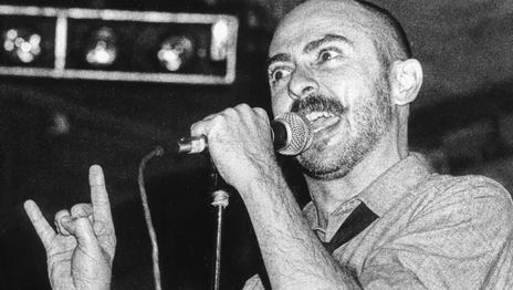 ¿Te acordás de Carlitos? ¡Es el Indio Solari!: la historia del hombre que convivió en La Plata con una leyenda sin saberlo ¿Te acordás de Carlitos? ¡Es el Indio Solari!: la historia del hombre que convivió en La Plata con una leyenda sin saberlo