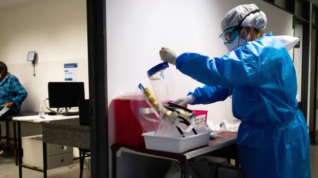 omicron en argentina: ¿cuales son los sintomas de la cepa que alarma al mundo?