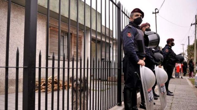 vi que lo pateo y escuche un tercer disparo, el relato clave en el crimen de quilmes