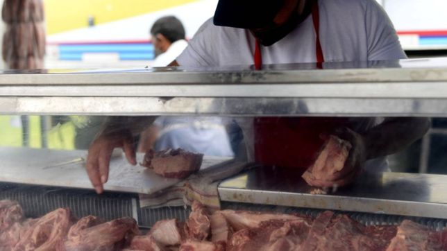 detectan una brecha del 220% en los precios acordados de la carne y las carnicerias