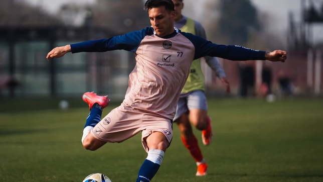 zalazar cerro una gran pretemporada y marco un gol en la derrota de gimnasia ante argentinos