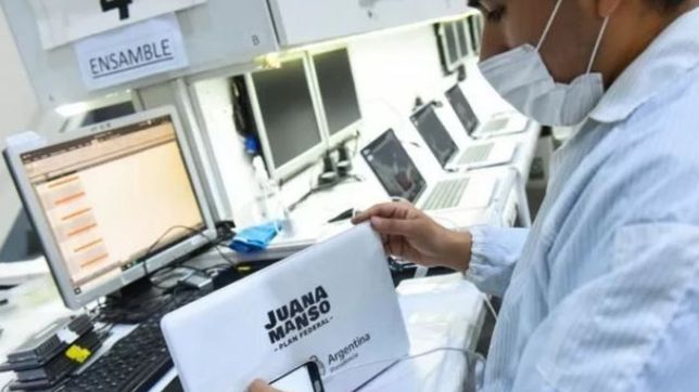 lanzaron el plan juana manso de la anses: quienes y como recibiran una notebook gratis