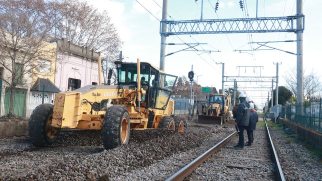 asi avanzan las obras en las vias del tren roca entre las estaciones de la plata y tolosa