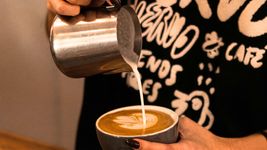 ya se puede disfrutar en la plata de la reconocida cafeteria portena de especialidad cafe cuervo