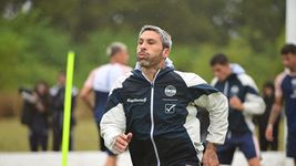 gimnasia anuncio la salida del pata castro del club con un afectivo mensaje gimnasia anuncio la salida del pata castro del club con un afectivo mensaje
