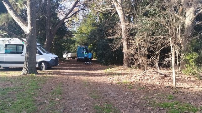 hallan muerto a un hombre en un galpon de berisso e investigan las causas