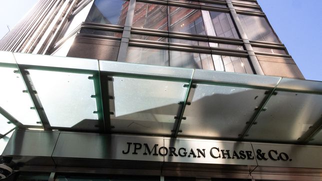 cae el riesgo pais y mejoran las previsiones del jp morgan tras el triunfo libertario