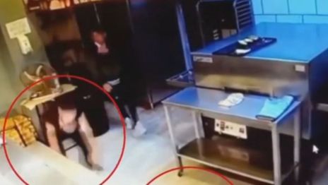 VIDEO: Entró a robar y atendió a un cliente haciéndose pasar por empleado del local