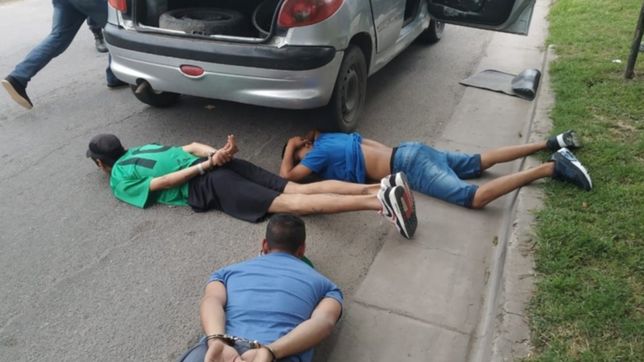 desbarataron una banda que atacaba en la zona oeste de la plata y recuperaron parte del botin