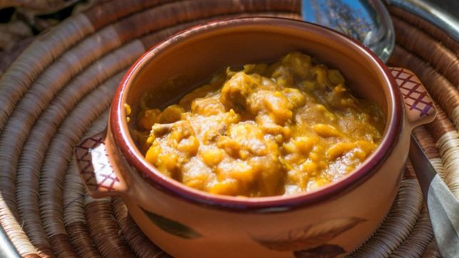 la fundacion ludovica celebra el dia de la independencia con un locro solidario