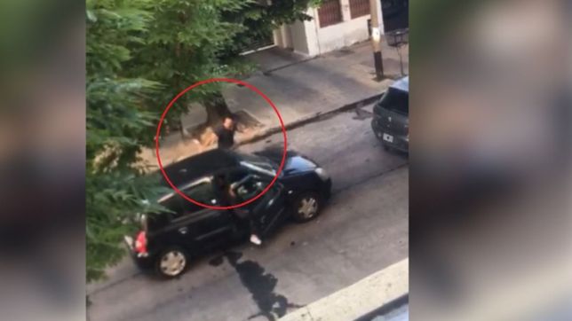 suspendieron la licencia de conducir del hombre que ataco a dos mujeres por un bocinazo