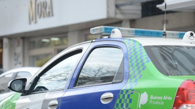 tremendo vuelco de un auto en pleno centro de la plata