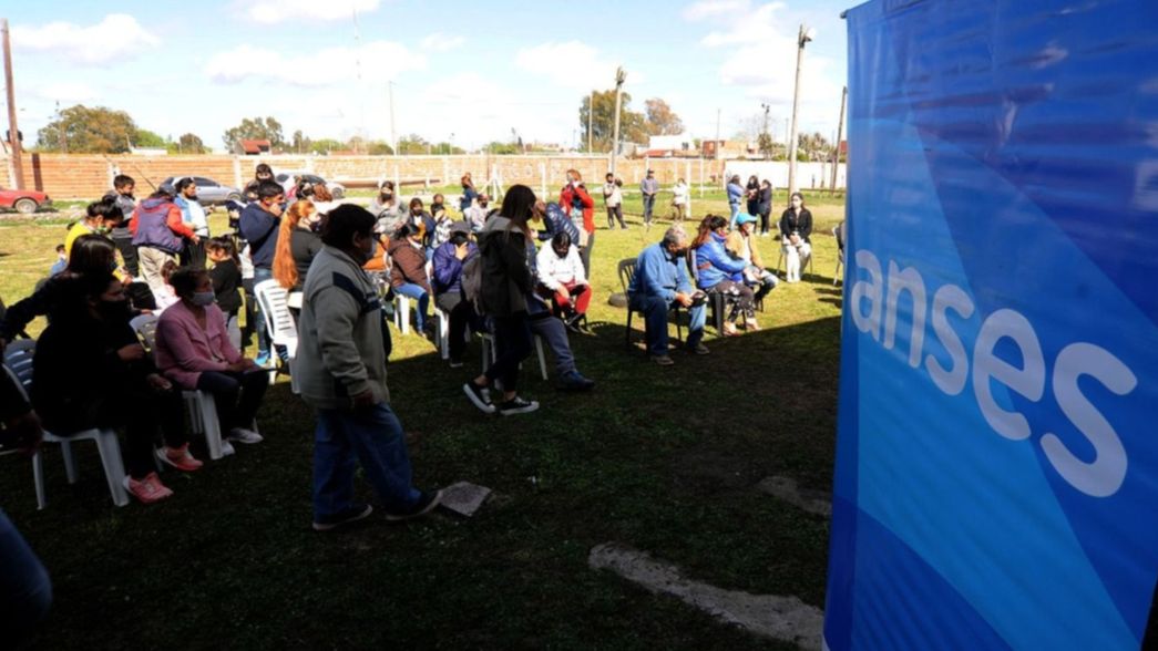 ANSES sale a la calle y este miércoles llega a City Bell con el Operativo Acercar