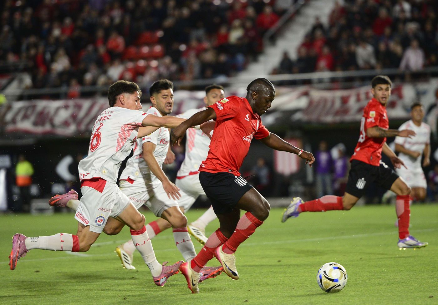 Estudiantes Argentinos Cetré (2)