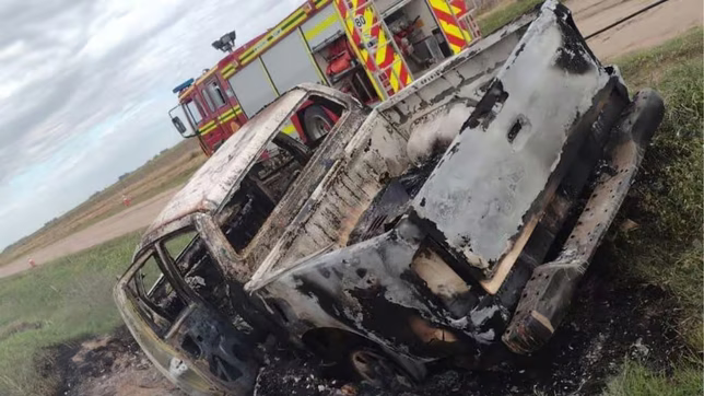 detienen a cuatro hombres por asesinar y prender fuego a una persona