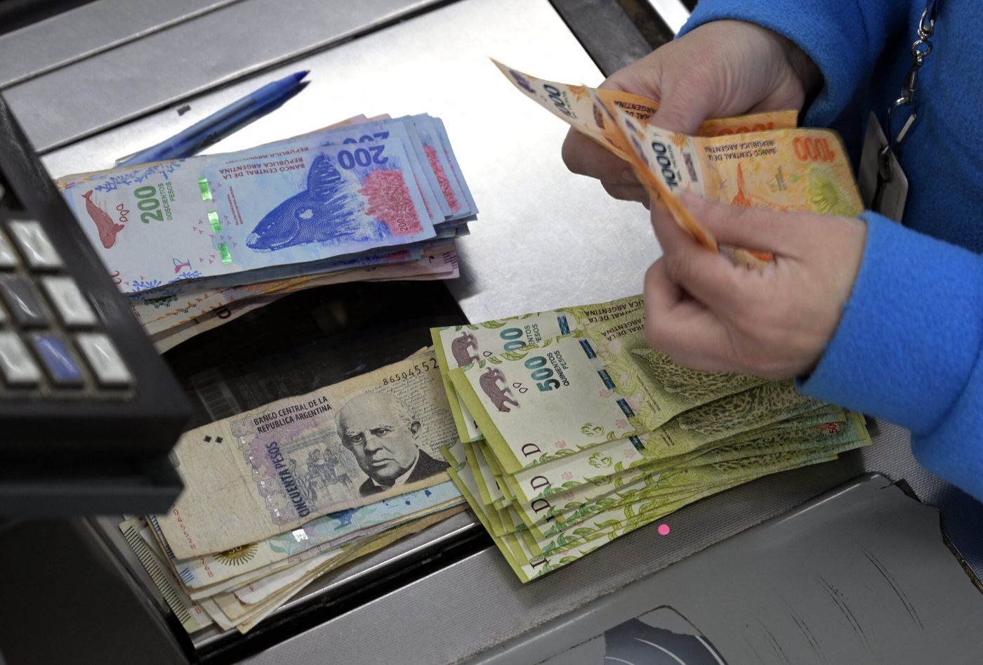 Billetes pesos salarios (4).jpg