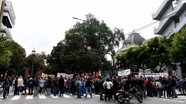 uno por uno, todos los puntos de la plata desde donde se partira a la marcha federal universitaria