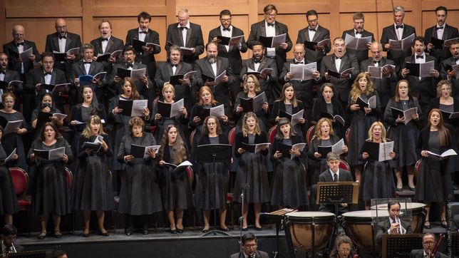 el teatro argentino convoca a audiciones para solistas y para refuerzos de su coro estable