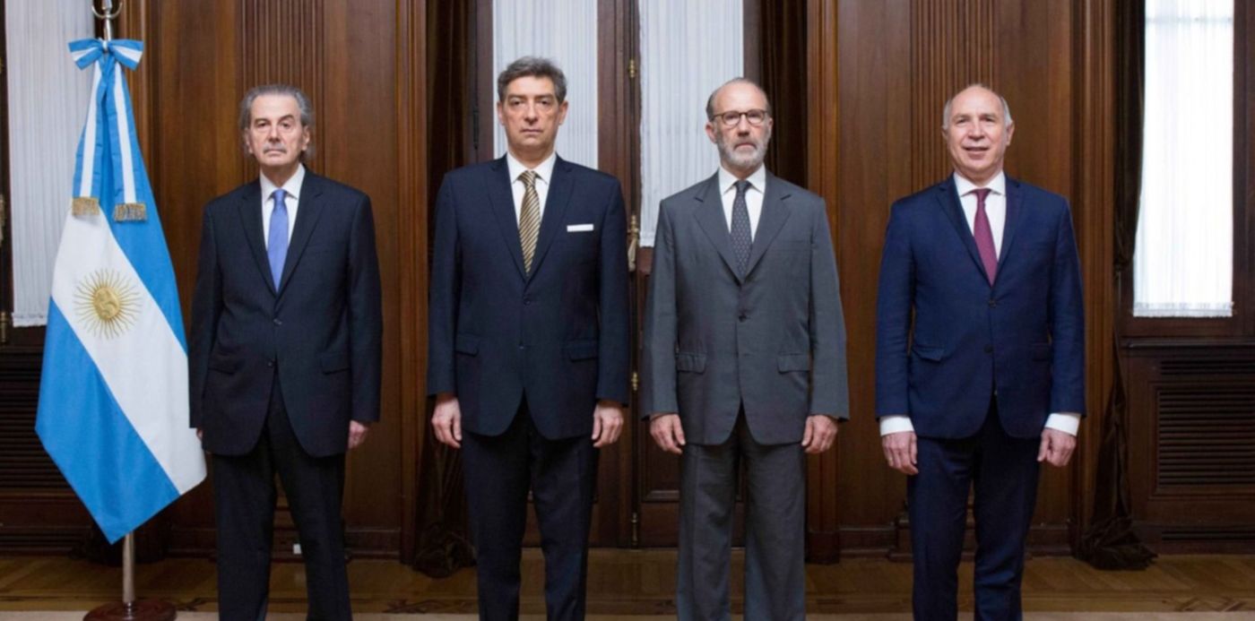 1643738296486.jpg?x=25&y=134&width=1475&height=738&rotate=0&scaleX=1&scaleY=1&ow=1500&oh=1023&&cw=1920&ch=950