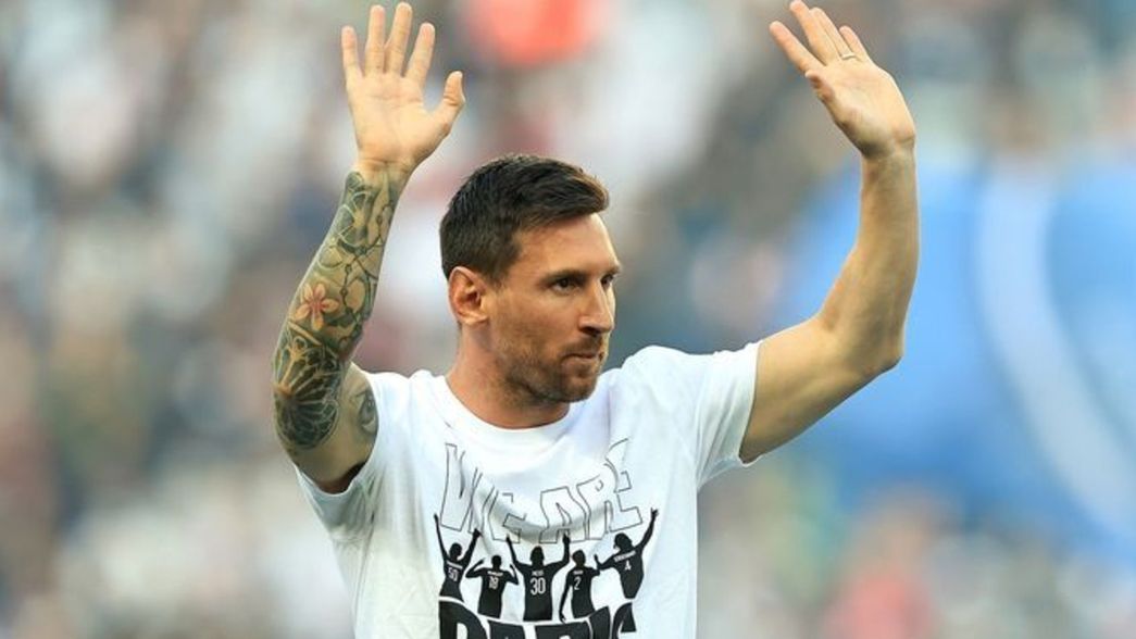 Messi tuvo su presentación oficial y los hinchas del PSG explotaron