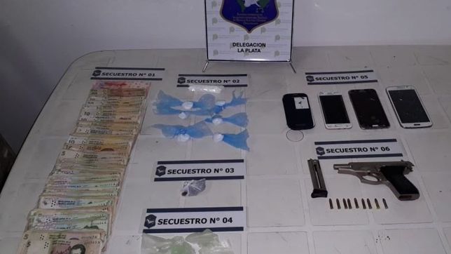 piedras, palos y gomeras: atacaron a la policia en un operativo antidroga en el palihue