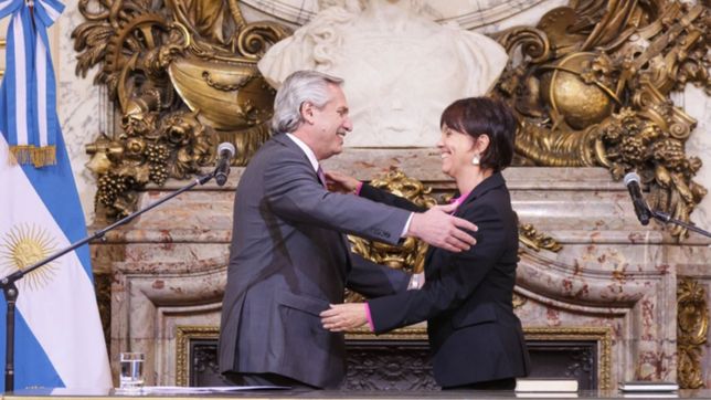 fernandez le tomo juramento a marco del pont: estamos empezando una etapa distinta