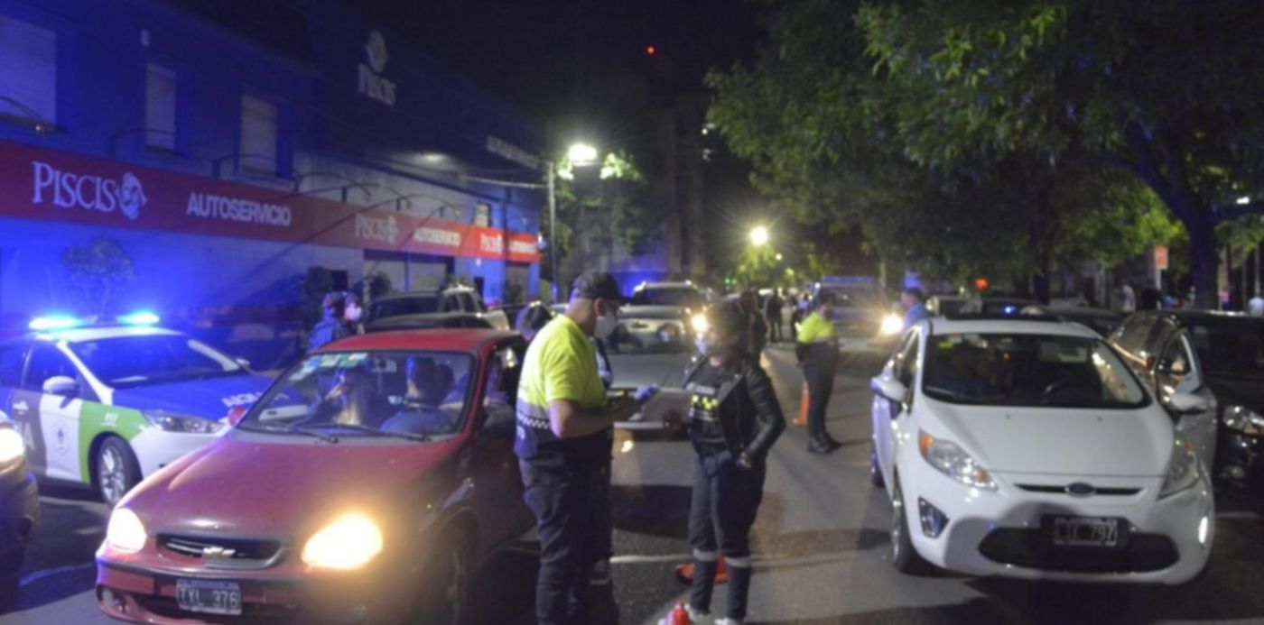 plaza malvinas fiesta clandestina