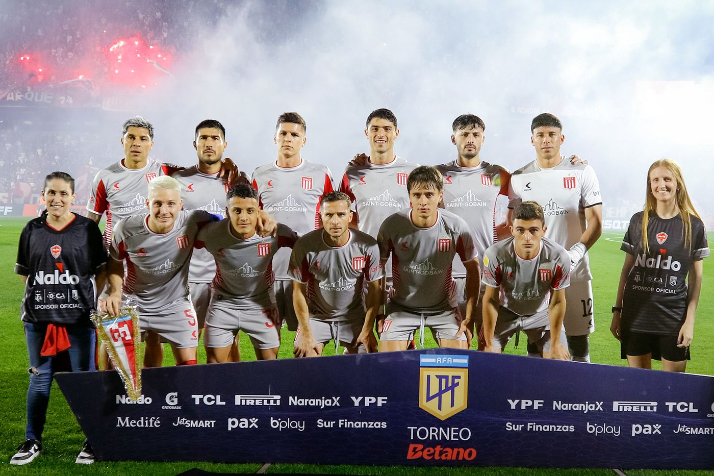 Estudiantes Newells formación.jpeg