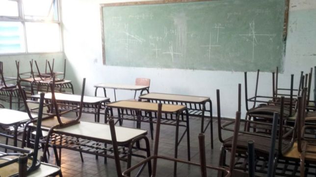 ¿vuelven los paros? docentes amenazan con nuevas medidas de fuerza desde el proximo martes