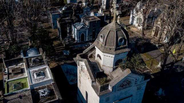 trabajadores del cementerio de la plata iniciaron un paro de 48 horas