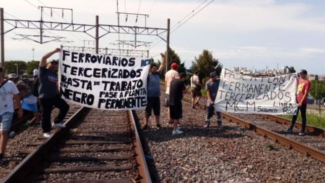 un nuevo piquete de extrabajadores despedidos dejo sin servicio al tren roca