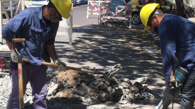 la reparacion de una caneria podria afectar el servicio de agua en la plata