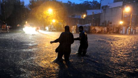 Así fue la tormenta que inundó La Plata el 2 de abril de 2013 y causó al menos 89 muertes Así fue la tormenta que inundó La Plata el 2 de abril de 2013 y causó al menos 89 muertes