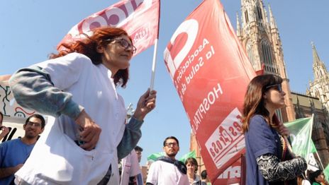 Aunque con reparos, los médicos bonaerenses cerraron la paritaria con 38% de aumento