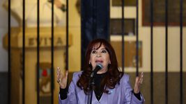 cfk pidio el beneficio de la prision domiciliaria: ¿que podria hacer y que no? cfk pidio el beneficio de la prision domiciliaria: ¿que podria hacer y que no?